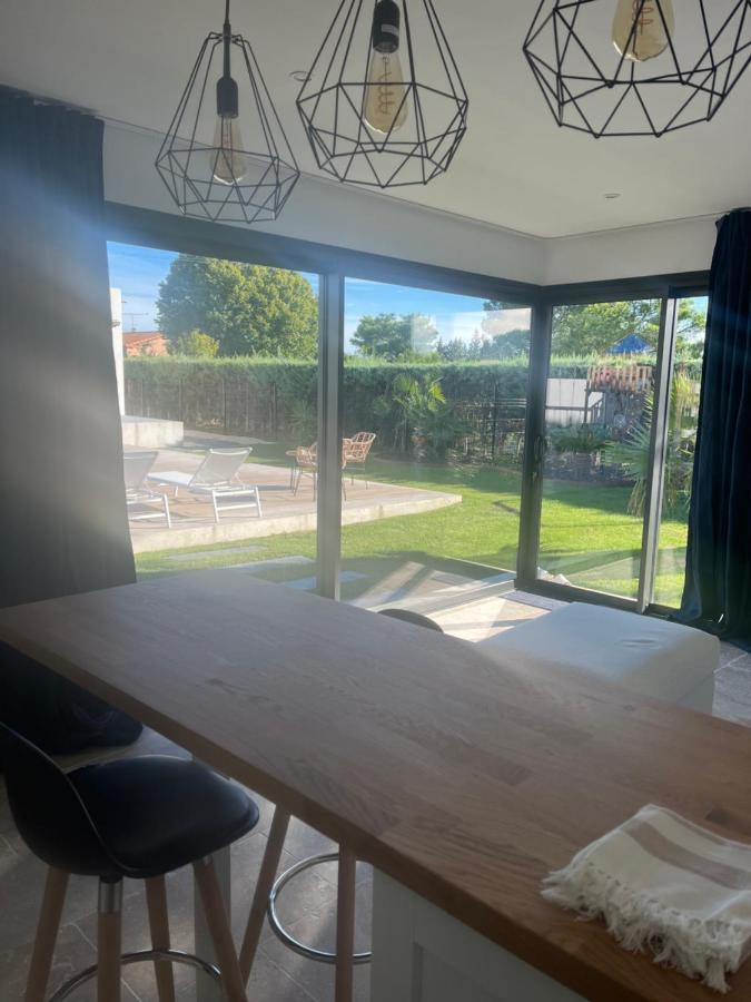 Magnifique Studio Avec Piscine Arles Exteriör bild